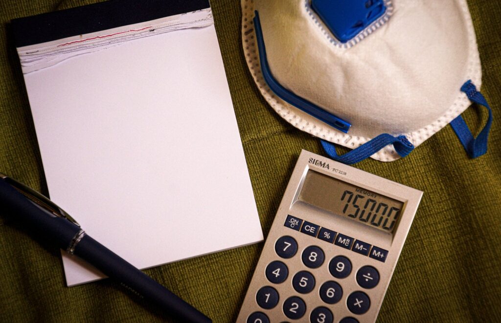 mask-4934374_1920 (1)